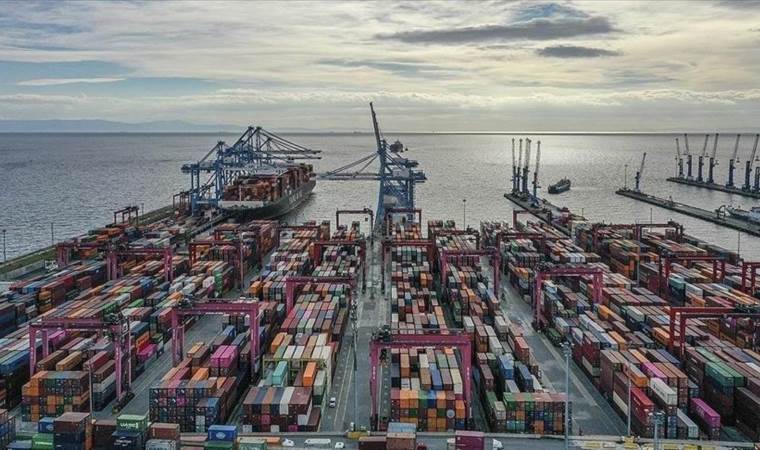 EU lays out response to US tariffs, keeps door open for talks