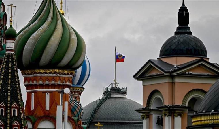Putin signs decree renaming Volgograd airport to historical name of Stalingrad