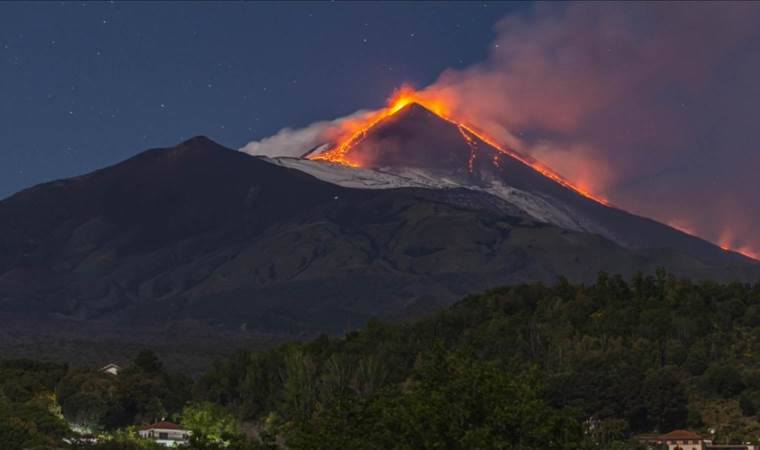 Mount Etna in Italy spews ash, lava intensely