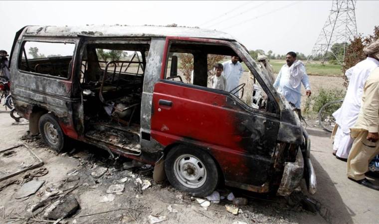 5, including 3 children killed, several others injured in Pakistan school bus explosion