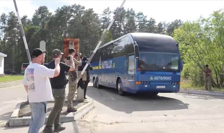 Russia, Ukraine confirm 3rd round of prisoner swap involving 303 people from each side