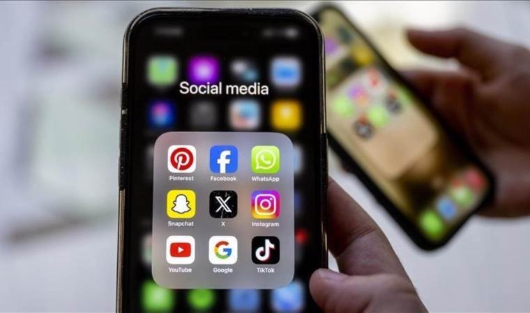 Texas advances sweeping ban on social media for minors