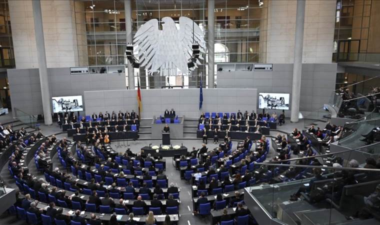 German lawmakers call for end to arms exports to Israel