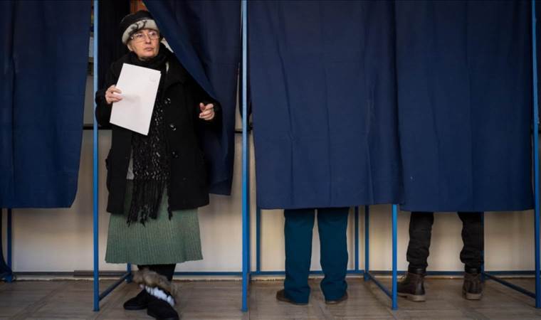 Romania goes to polls for 1st round of presidential elections