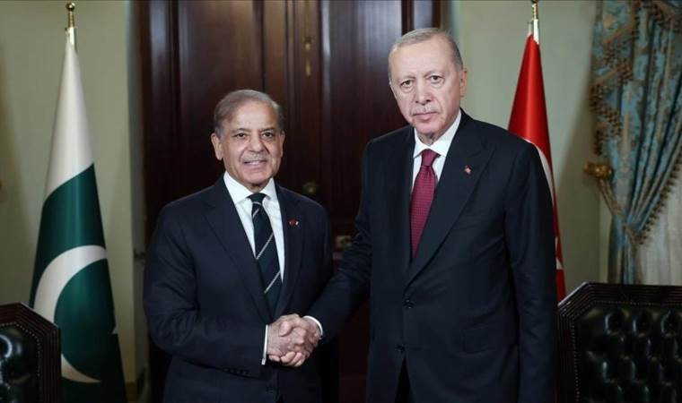 Turkish President Erdogan, Pakistani premier discuss regional, global issues