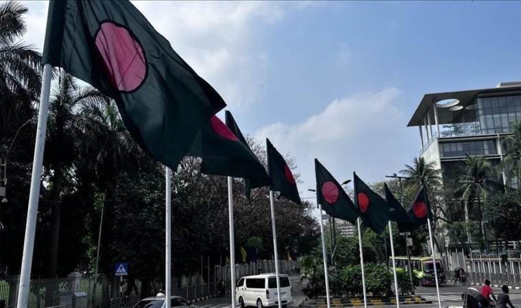 19 killed as Bangladesh Air Force aircraft crashes into Dhaka college campus