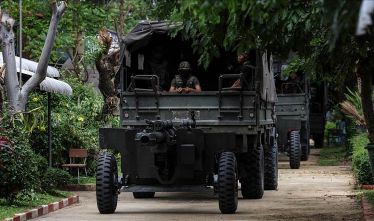 Thai, Cambodian forces continue artillery shelling as Trump presses for ceasefire
