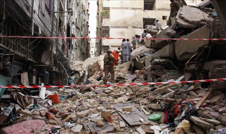 Death toll from building collapse in Pakistan's Karachi jumps to 27