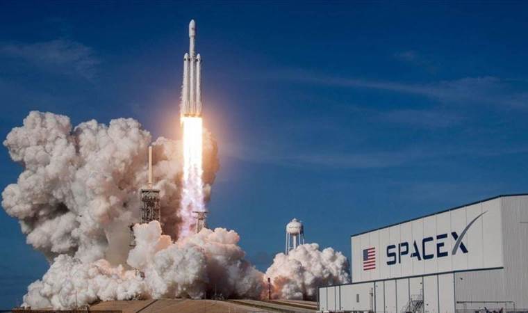 SpaceX postpones Amazon satellite mission due to weather conditions