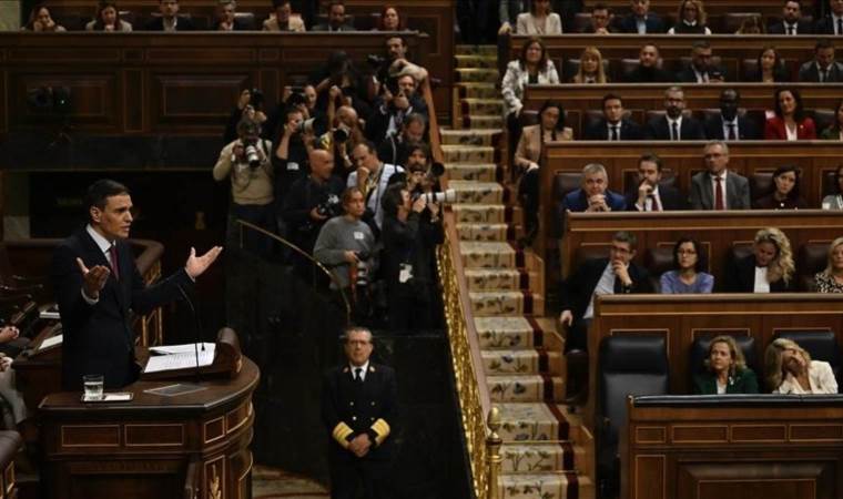 Spanish government contests PP–Vox ban on Muslim prayers in Jumilla city sports centers