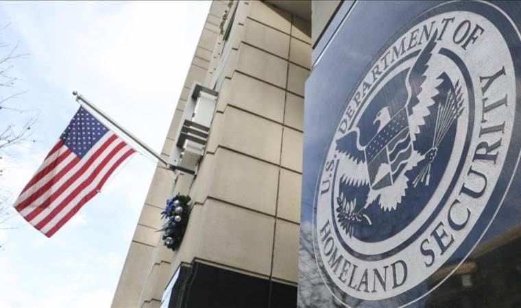 Trump administration proposes new rule to tighten visas for students, media