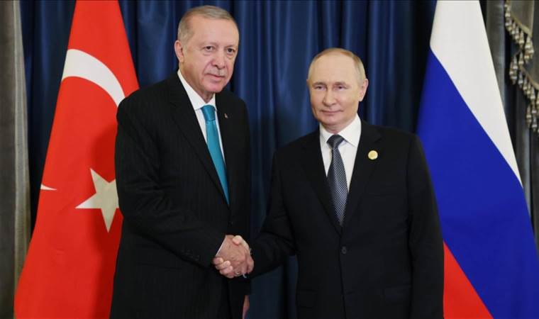 Turkish, Russian presidents meet on sidelines of SCO summit in China