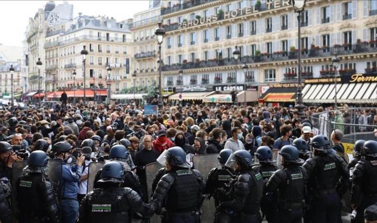 France expects over 400,000 protesters to join Sept. 18