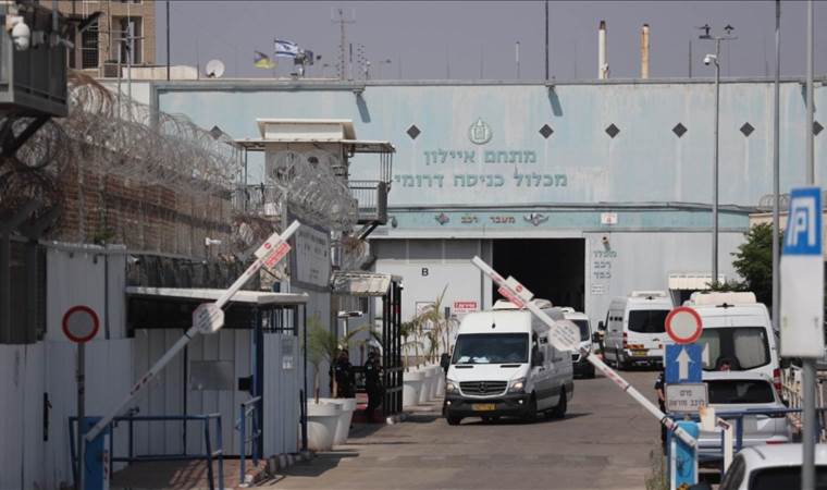 Israel holds 11,100 Palestinian detainees in its prisons: Rights groups