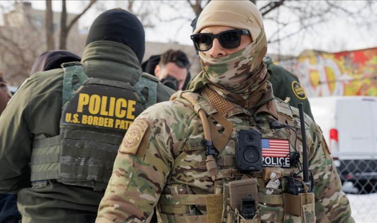 US sends 'hundreds more' officers to Minnesota following US sends 'hundreds more' officers to Minnesota following