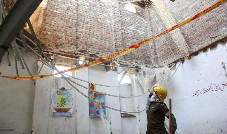 35 killed in school roof collapse in northwestern 35 killed in school roof collapse in northwestern