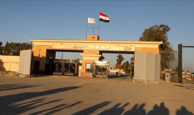 Rafah crossing officially reopens
