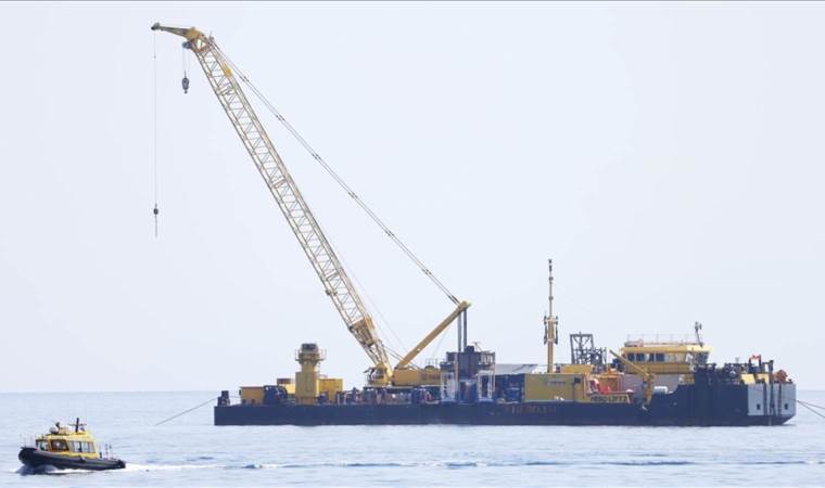 UK prepares mine-clearing vessel for possible Strait of UK prepares mine-clearing vessel for possible Strait of