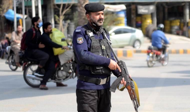 Pakistan says another soldier dead in clashes with Afgha Pakistan says another soldier dead in clashes with Afgha