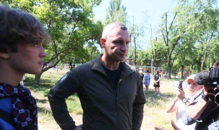 Ukraine says 16 killed, over 100 injured in Russian airs