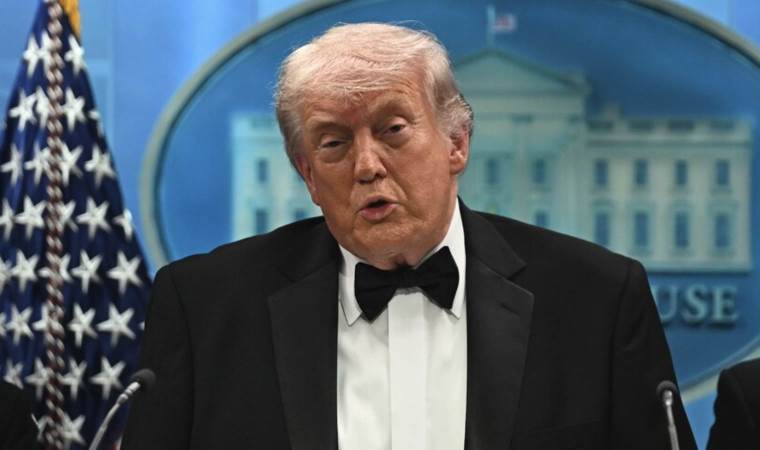Trump calls for White House Correspondents' Dinner to be