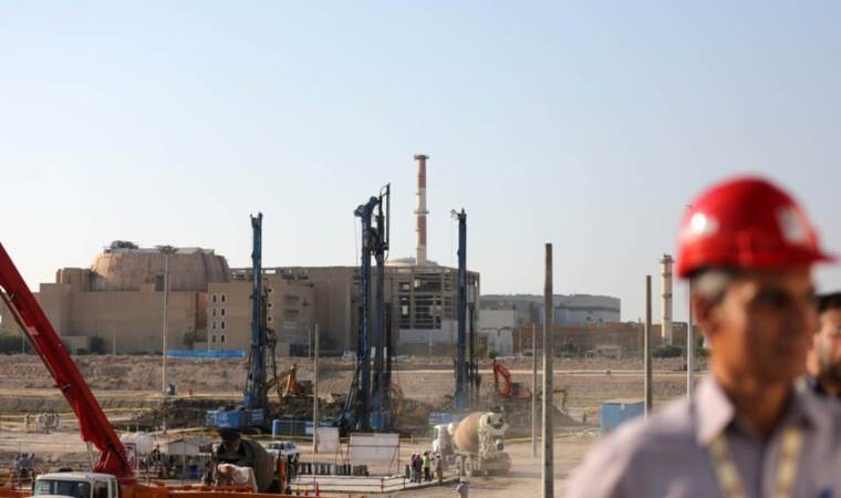 175 Russian staff leave Iran nuclear plant for Moscow