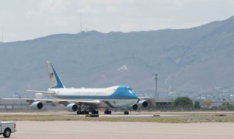 Trump in Beijing for summit with Xi amid Iran war