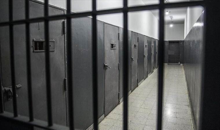Italy prison overcrowding reaches 139%, suicides and Italy prison overcrowding reaches 139%, suicides and