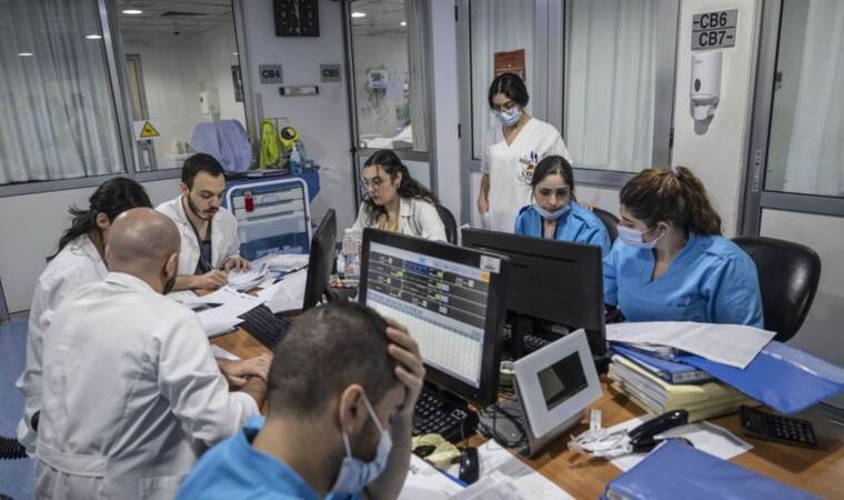 Under Israeli fire, southern Lebanon hospital races to s Under Israeli fire, southern Lebanon hospital races to s