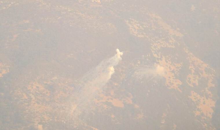 Israeli aircraft drops incendiary phosphorus munitions Israeli aircraft drops incendiary phosphorus munitions