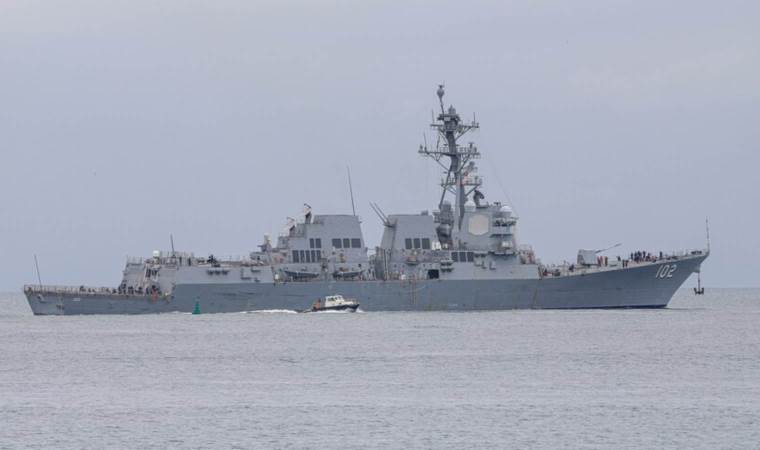 US Navy destroyers operating in Gulf after transiting