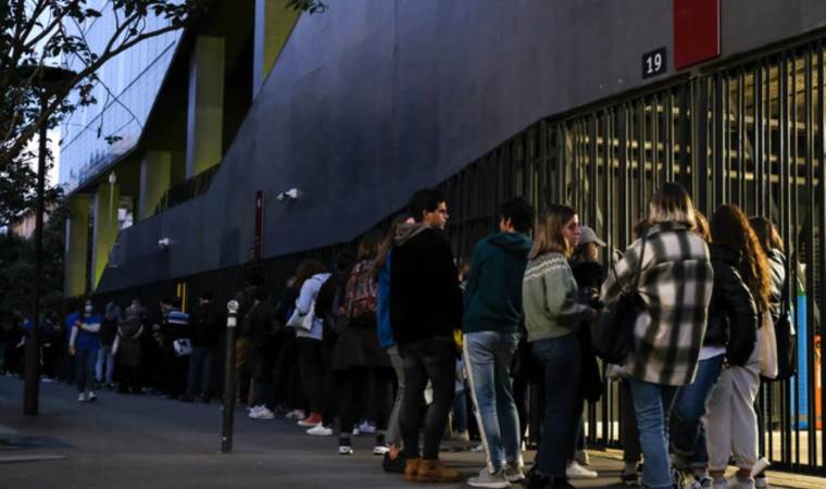 France expands €1 university meal program to all student