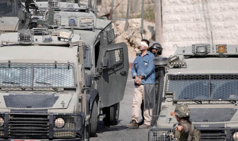 Israeli army arrests 3 Palestinians in occupied West