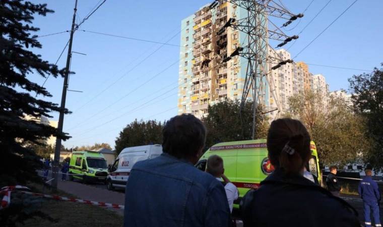Russia says 2 people killed in overnight Ukrainian drone