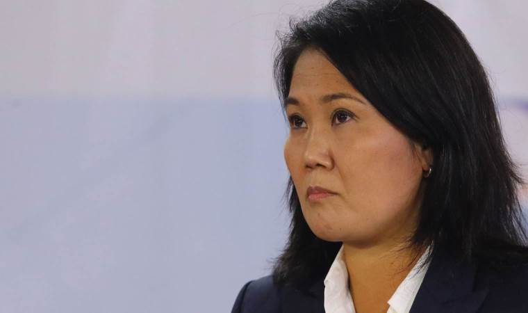 Fujimori poised for Peru presidency, but country remains