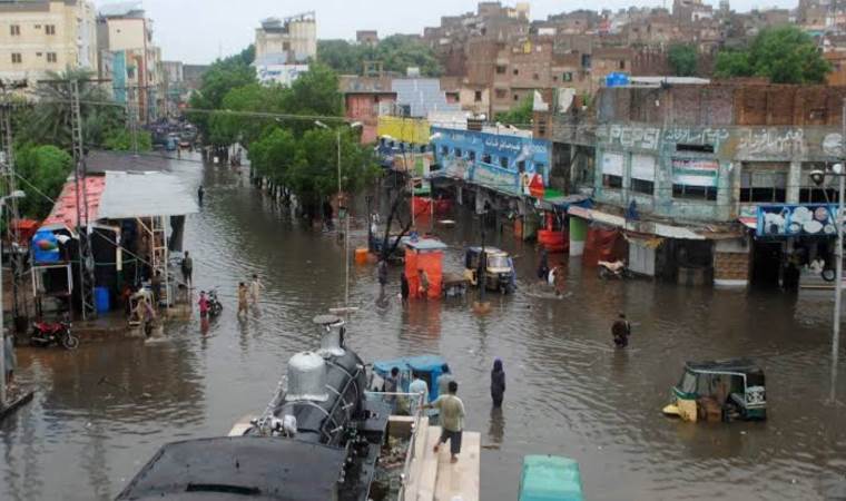 Heavy rains, flashfloods kill 15 across Pakistan Heavy rains, flashfloods kill 15 across Pakistan