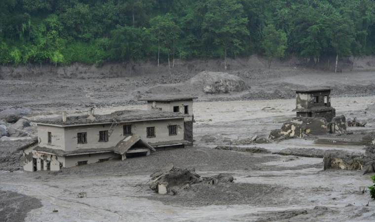 Nepal flash floods death toll rises to 543, over 1,200 Nepal flash floods death toll rises to 543, over 1,200