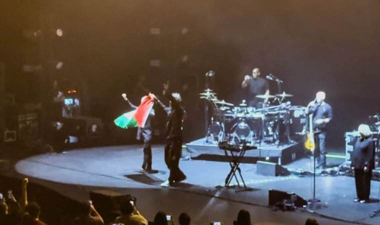 British band Massive Attack says Singapore police British band Massive Attack says Singapore police
