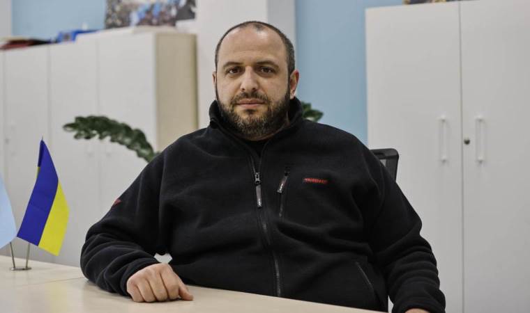 Zelenskyy appoints former defense minister, security Zelenskyy appoints former defense minister, security