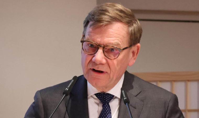 Germany seeks de-escalation with Russia after blaming Germany seeks de-escalation with Russia after blaming