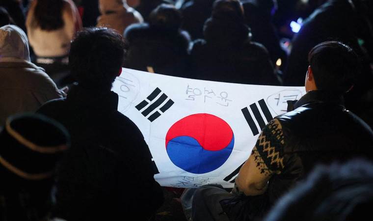 South Korean president orders probe into land mine blast
