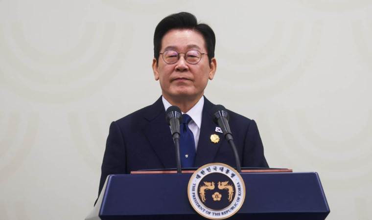 South Korean president embarks on 4-day visit to France South Korean president embarks on 4-day visit to France